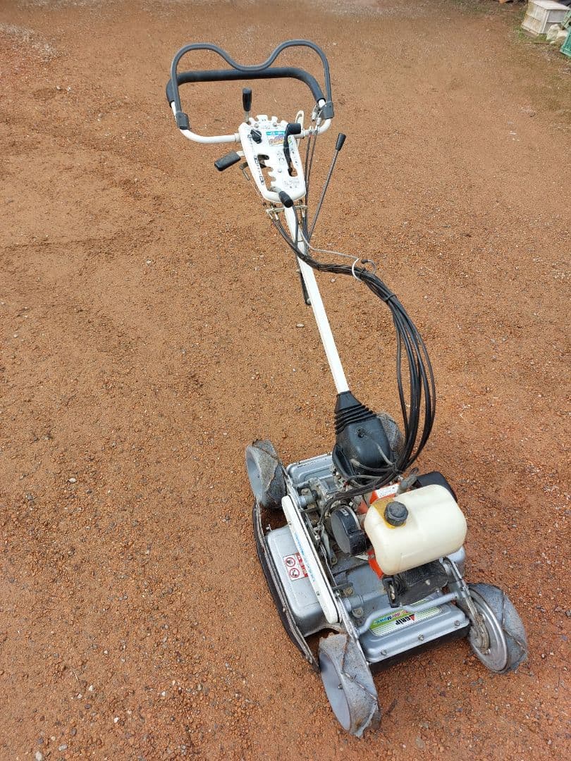 岐阜県高山発☆スパイダーモア 草刈り 農機具 4WD スパイダー spider