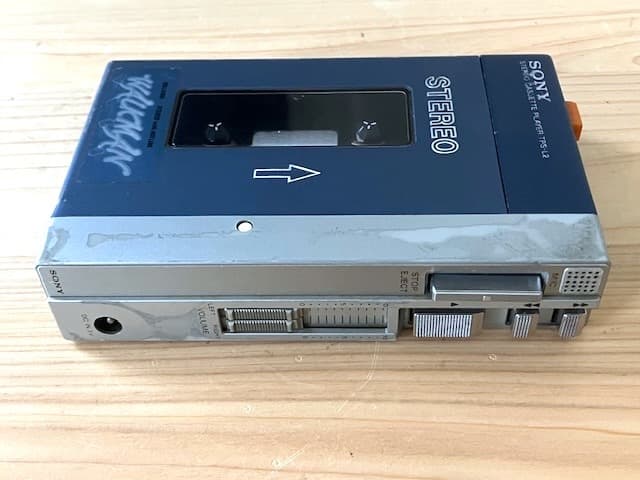 超希少品 高音質 整備済完全動作品 SONY TPS-L2 新品のヘッドホン付き