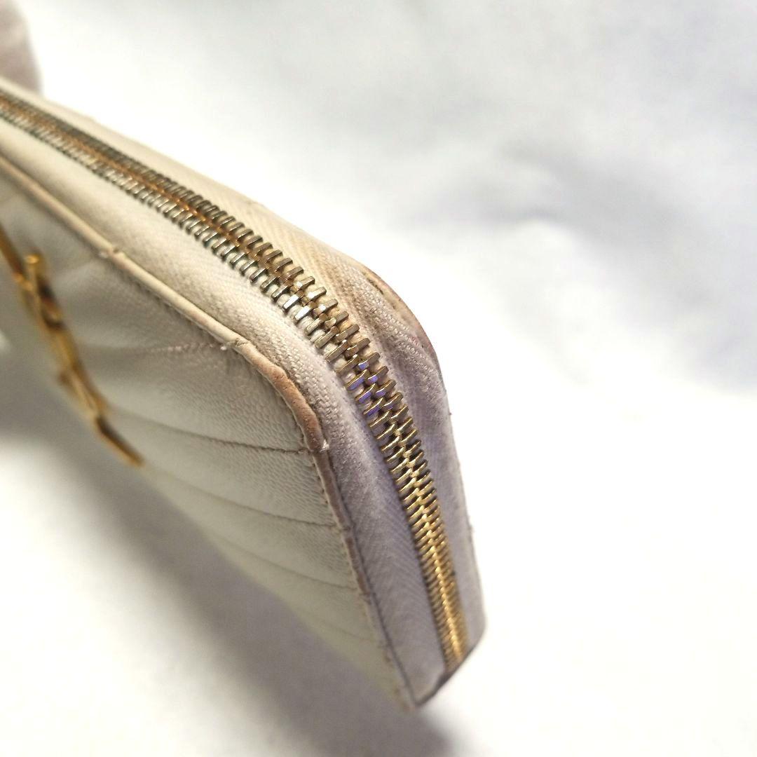 SAINT LAURENT カサンドラ　Vステッチ　キルティング長財布