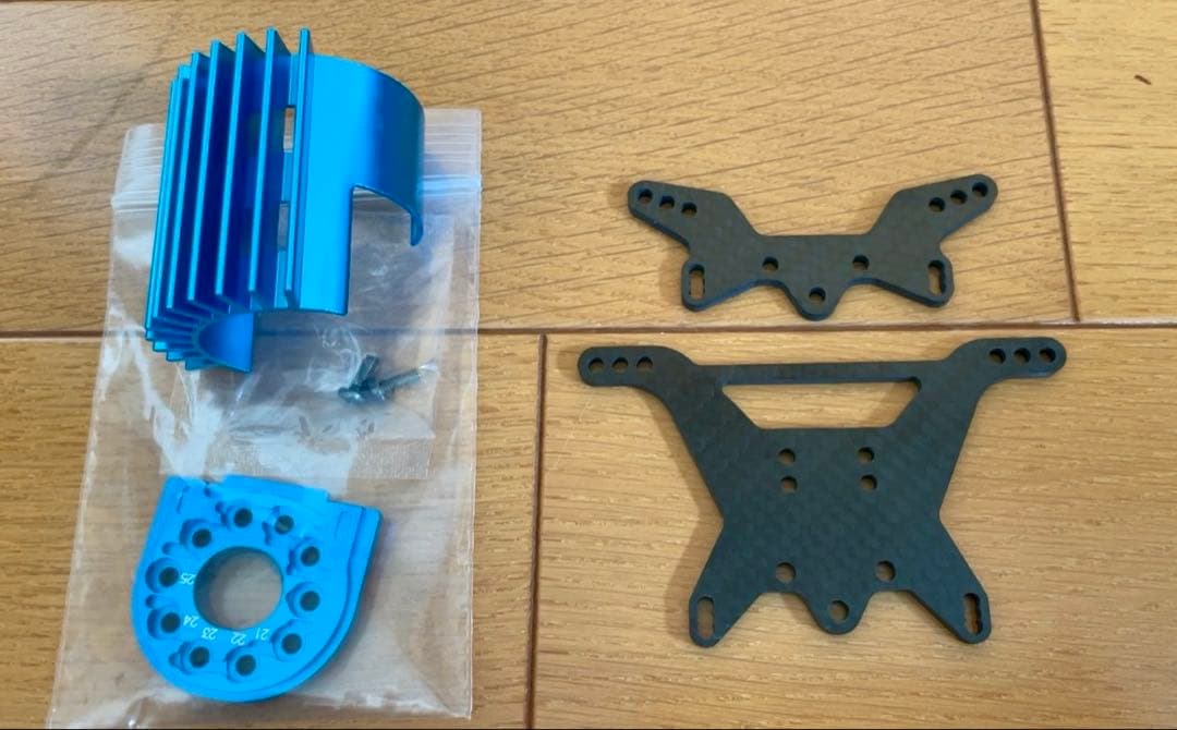 【TAMIYA】　タミヤ　TT-02B フルベアリング仕様新品、未走行シャシー