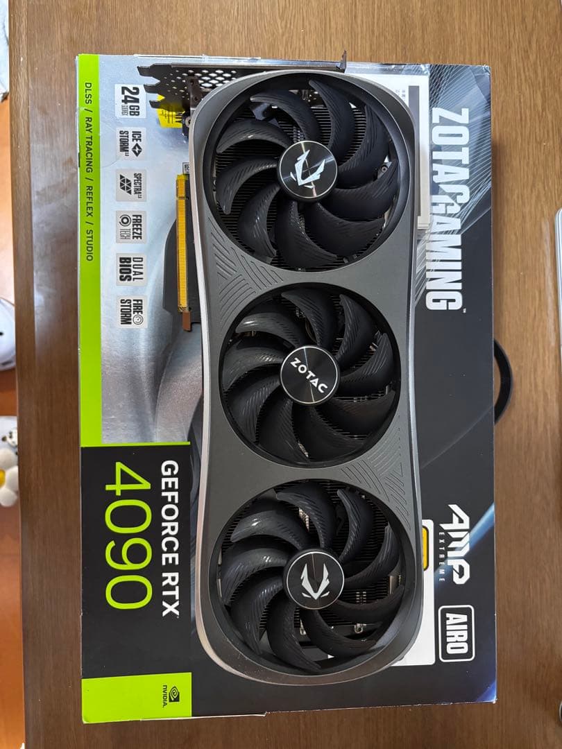 グラフィックボード・グラボ・ビデオカード ZOTAC GeForce RTX 4090 amp airo