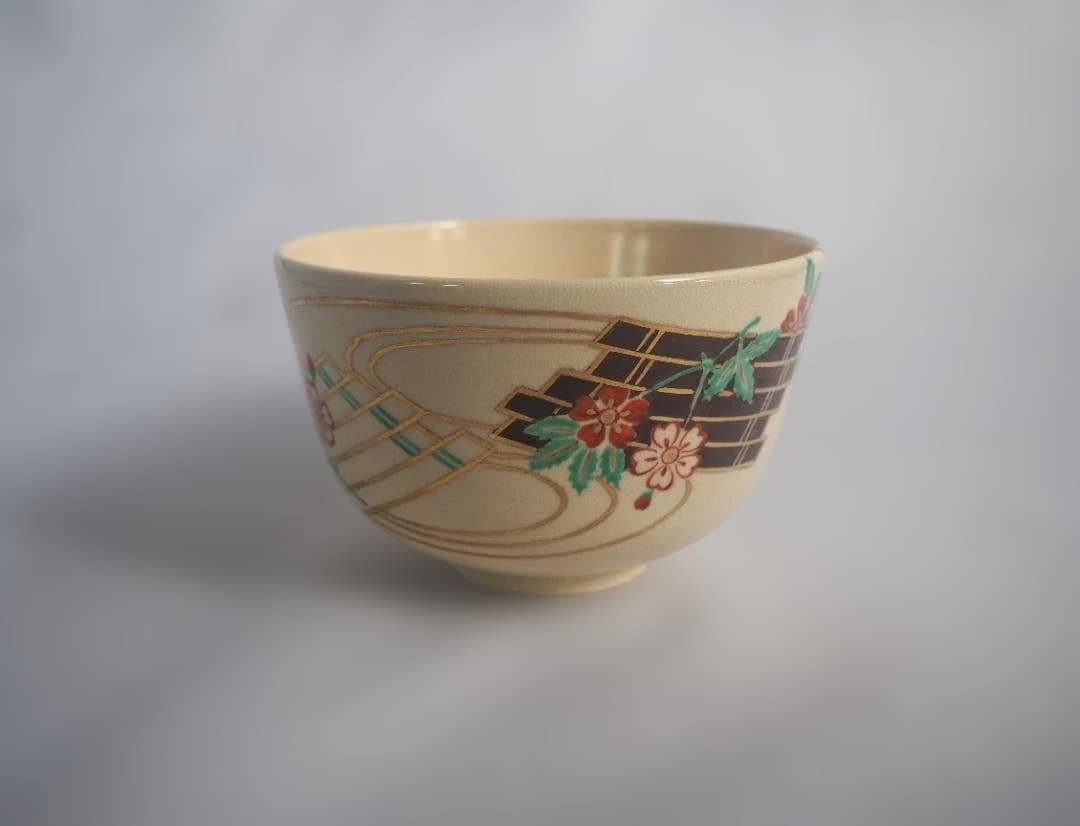 裏千家15世鵬雲斎御書付『仁清写花筏茶碗』 16代永樂善五郎造 (共箱)