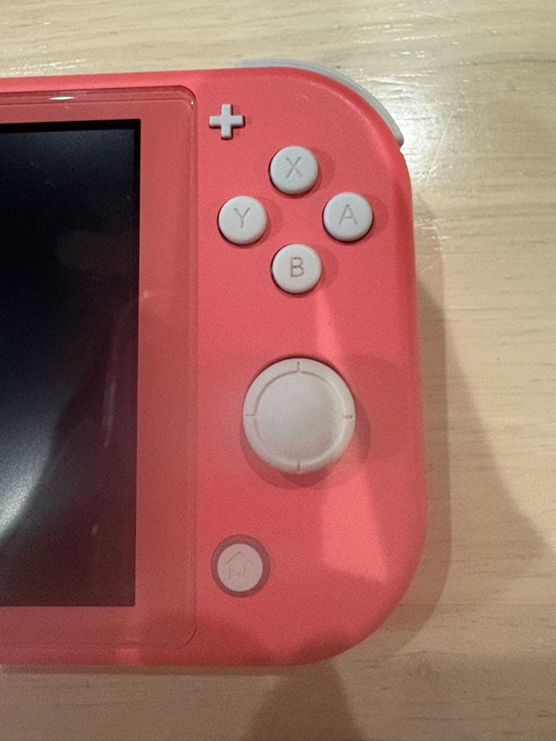 Nintendo Switch Lite コーラル 本体　ピンク　スイッチ