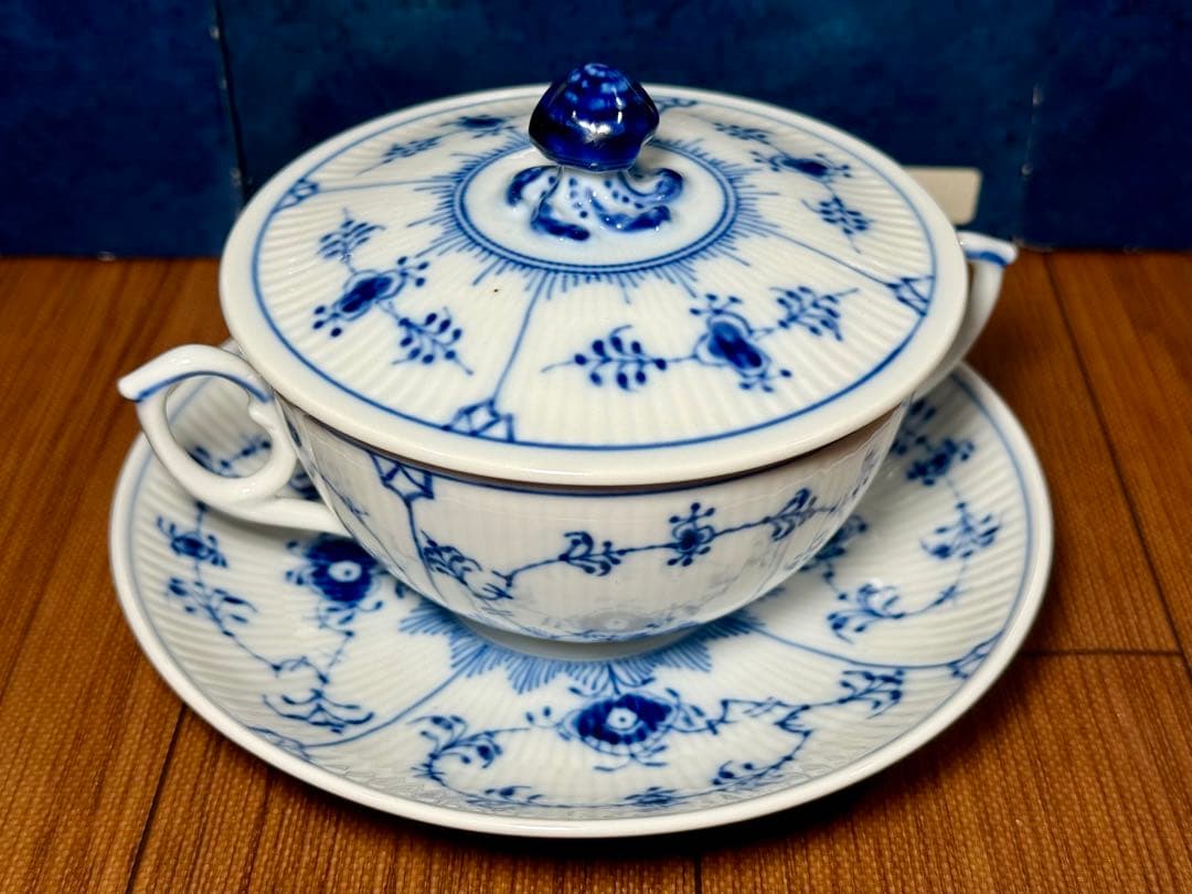 ロイヤルコペンハーゲン ブルーフルーテッド スープカップ＆ソーサー 2つセット