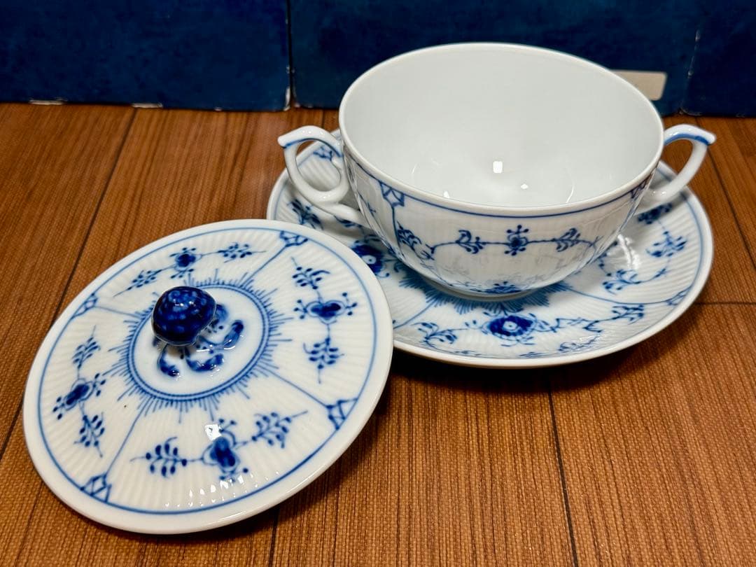 ロイヤルコペンハーゲン ブルーフルーテッド スープカップ＆ソーサー 2つセット