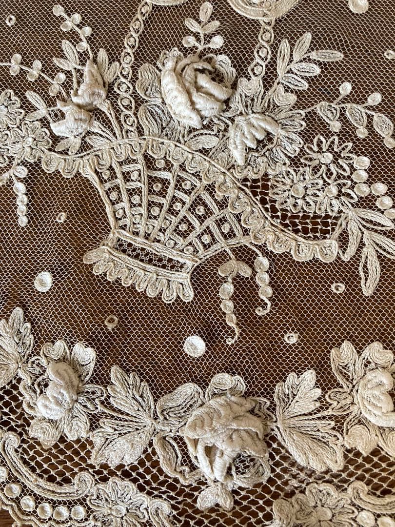 フランス アンティーク薔薇の花かご ウエディング用 チュールレース 立体の花びら