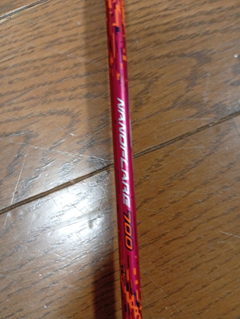 YONEX Nanoflare 700 バドミントンラケット