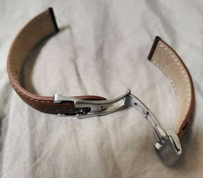 最終値下げ　新品 OMEGA フォールディングバックルとモデラート製レザーベルト