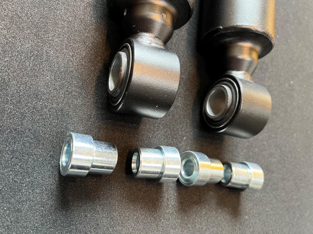 ★新品！送料無料！ 80系 ノア ヴォクシー 減衰力36段調整 フルタップ車高調