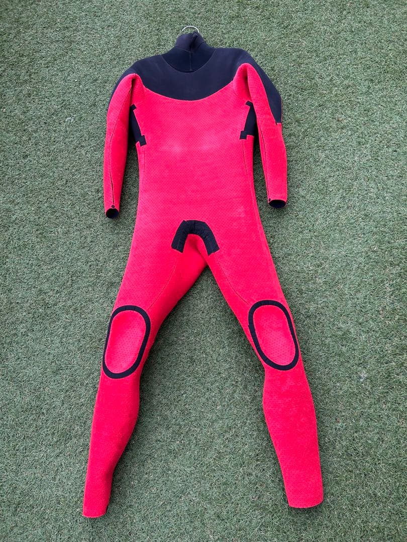 ウェットスーツ セミドライ　5ミリ　裏起毛
