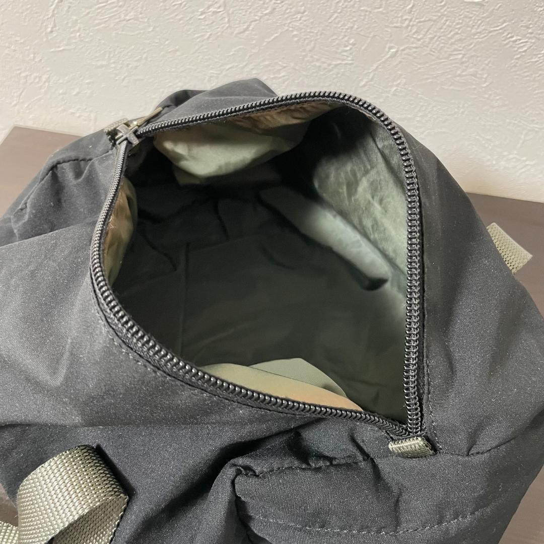 プラダスポーツ　ミニボストン（ブラック）