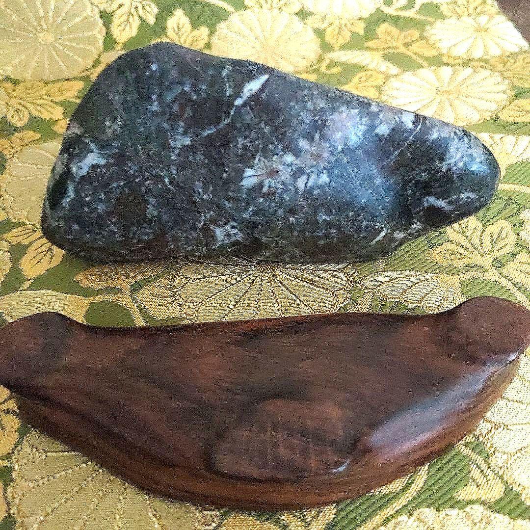 【最終価格】 根尾谷　菊花石　台座付　水石　　盆石　三連華