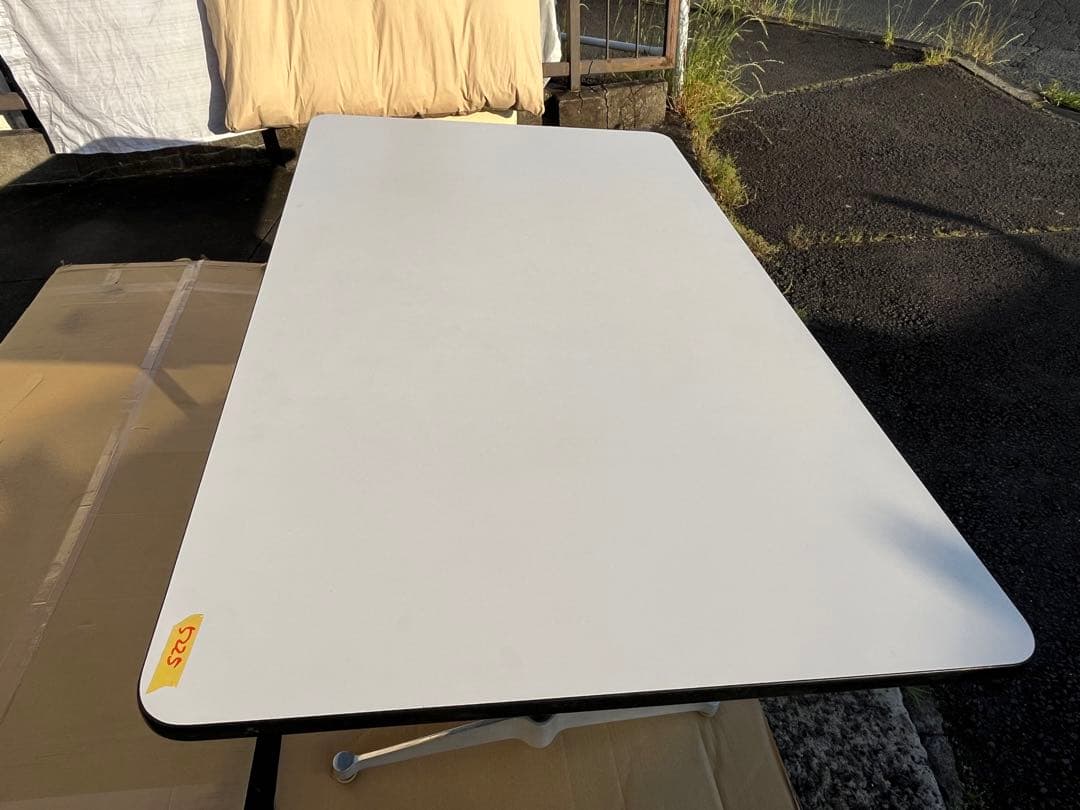 送料込Herman Millerイームズ コントラクトベーステーブル ビンテージ