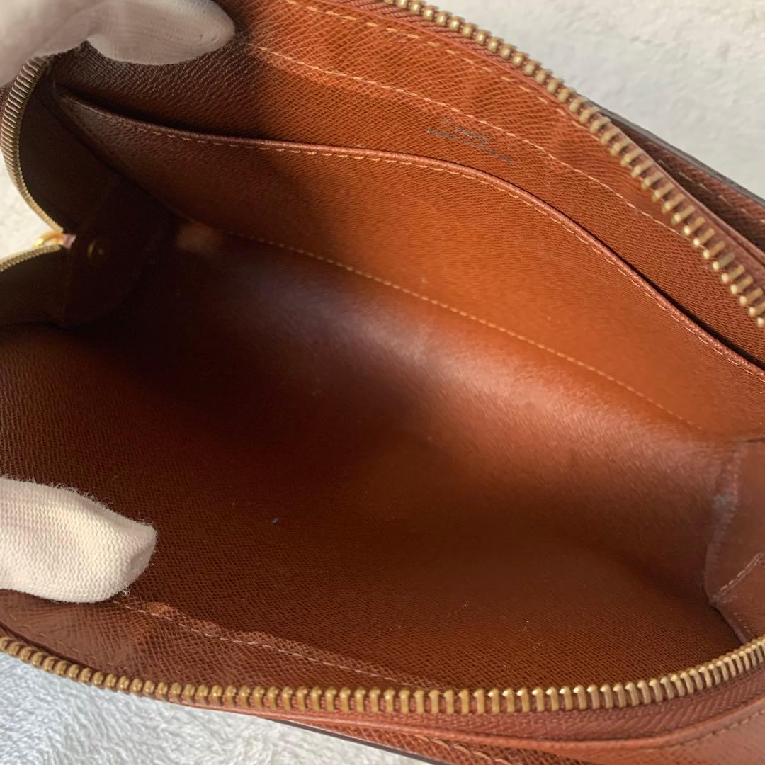 美品　ルイヴィトン　モノグラム オルセー セカンドバッグ　クラッチバッグ