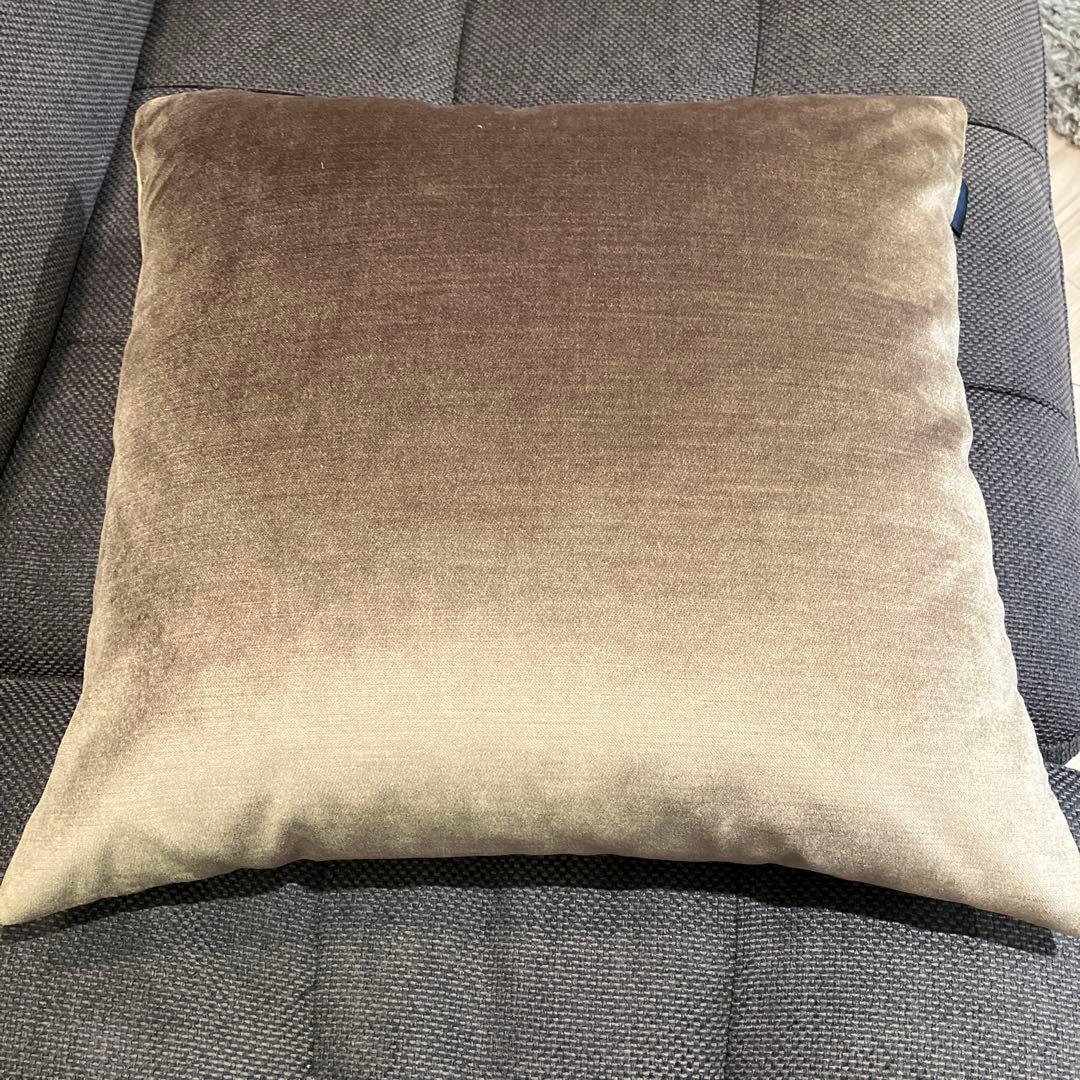 ボーコンセプト　ベルベット グラデーションベージュクッション 45cm