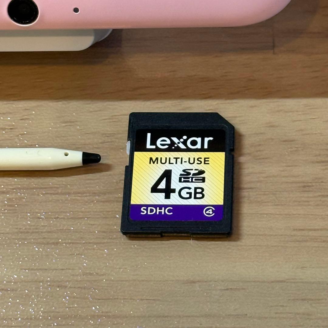 7-121 ニンテンドー3DS LL ピンク×ホワイト 箱付き