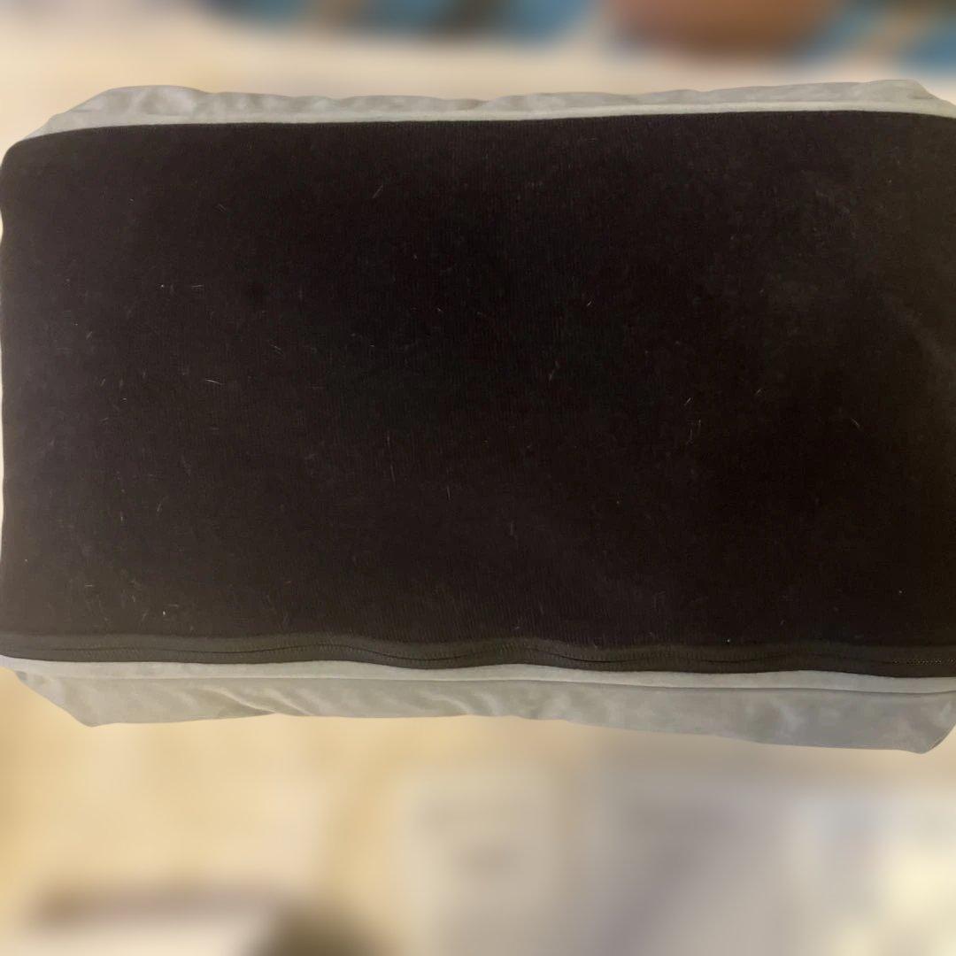 P*ん様 保証書付き！SIXPAD。余り出回らないエクササイズ！巻ける所なら何処