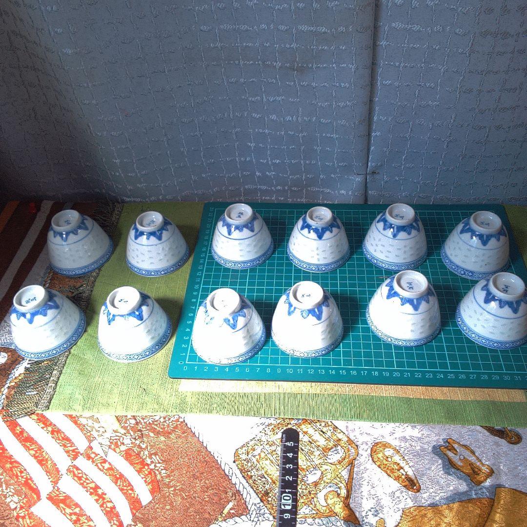 中古美術 ？ 青い花模様の陶器製小鉢12個セット 中古