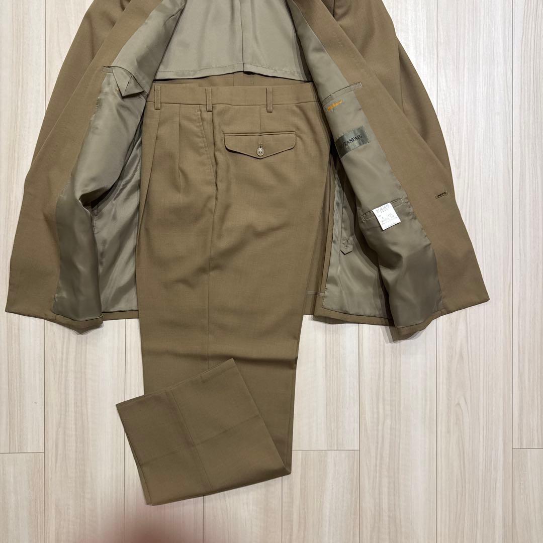 ダブルブレストジャケットとスラックス４着セット