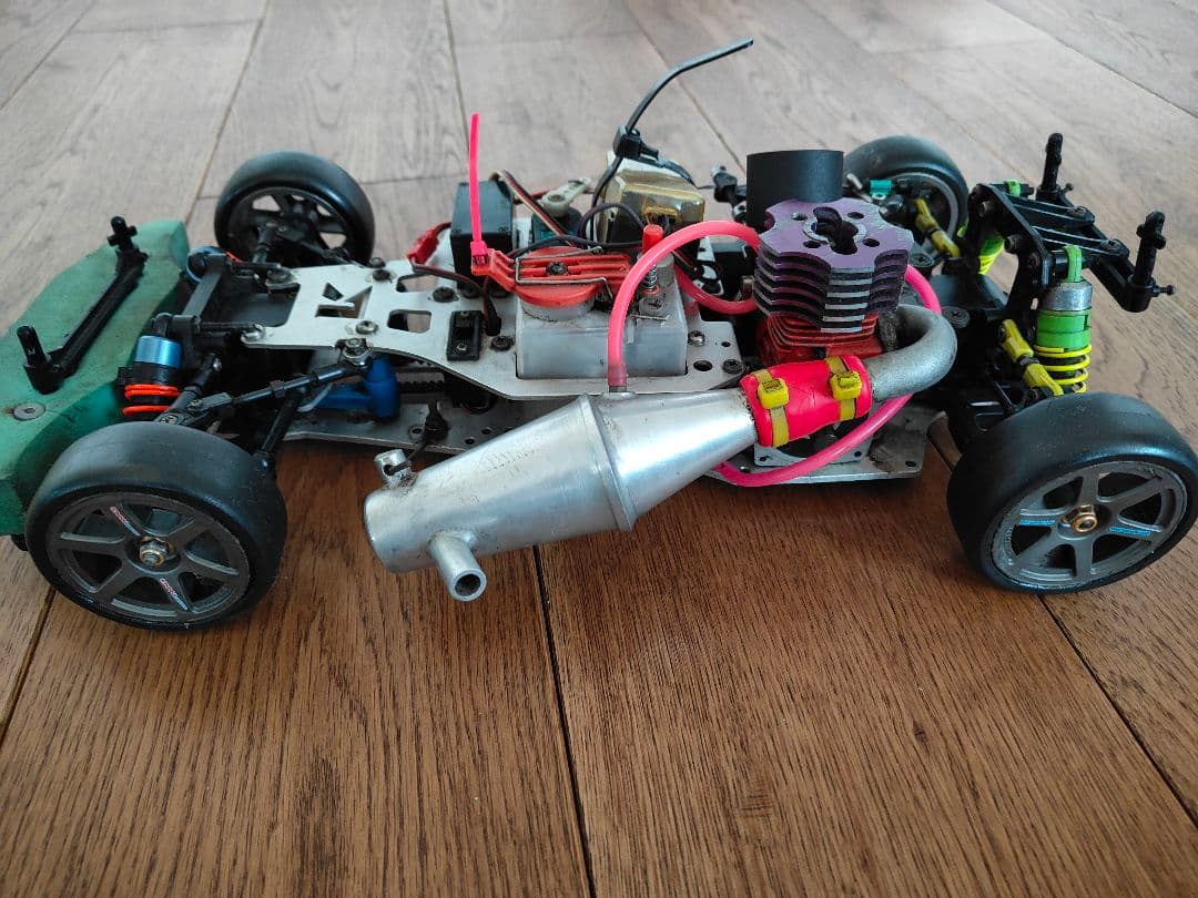 京商 KYOSHO エンジンRC マクラーレン F1 完成品　美品