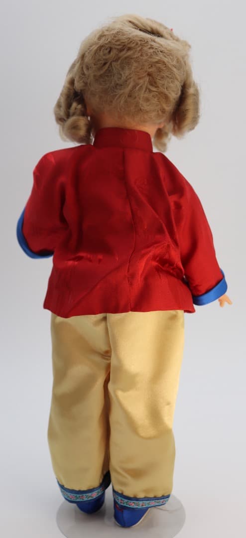 シャーリーテンプル　赤と金の衣装の人形