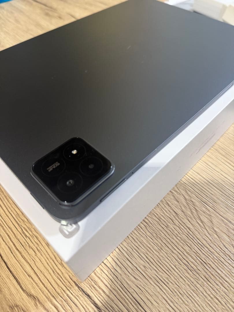 Xiaomi Pad 6S Pro 本体 120W充電器 専用ケース２つ