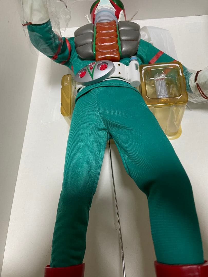 仮面ライダー　V3 ビンテージフィギュア　MEGA 500 FIGURIEN