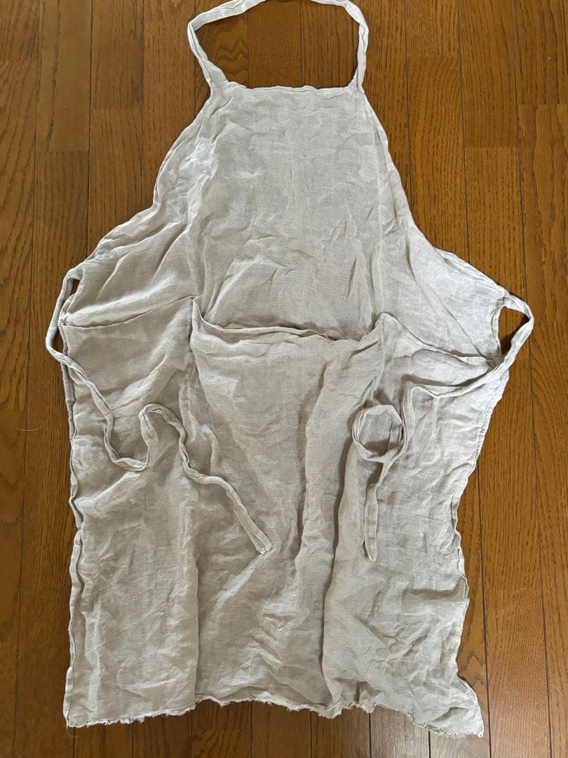 ダニエラグレジス　リネンのエプロン