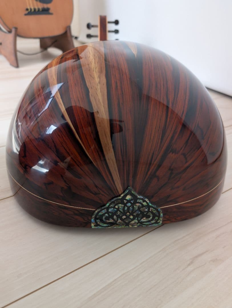 トルコのウード 木製 専用ケース付き