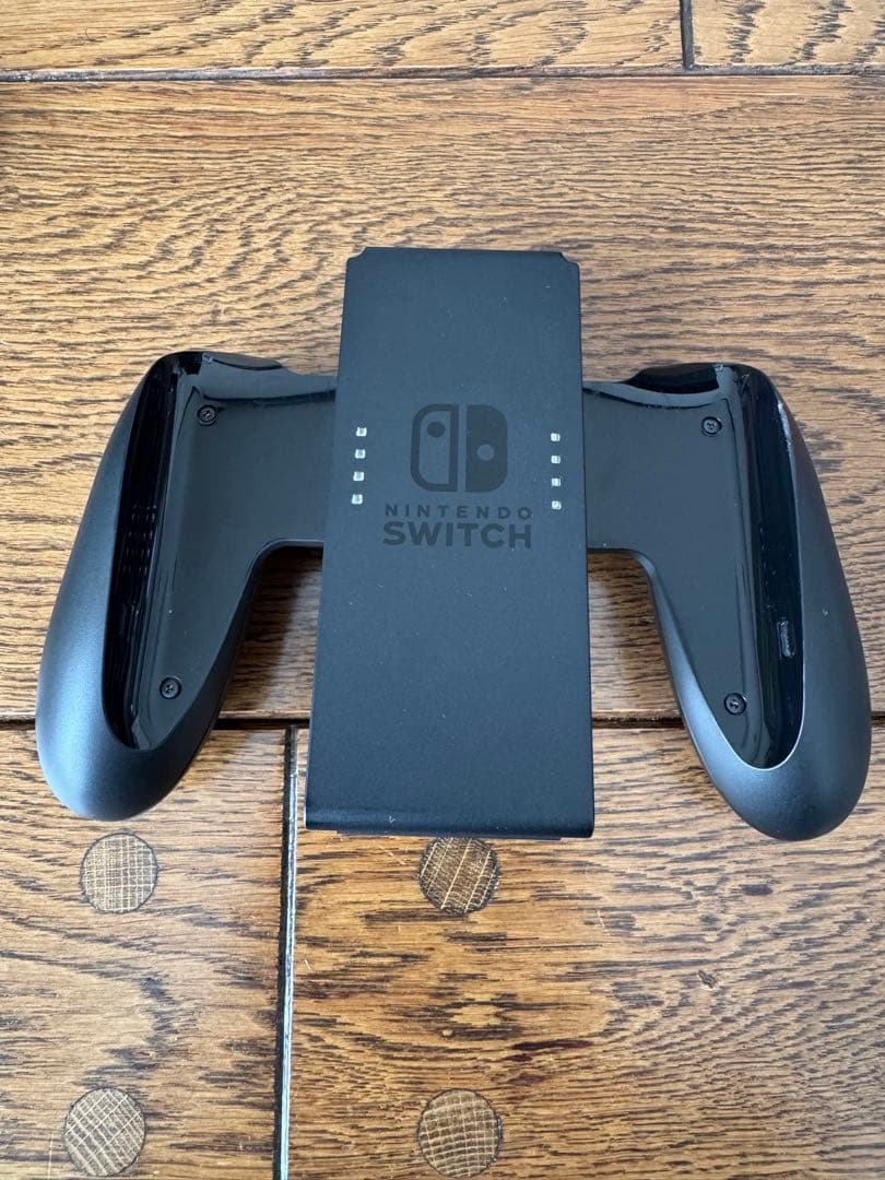 Nintendo ニンテンドー Switch 本体　スイッチ