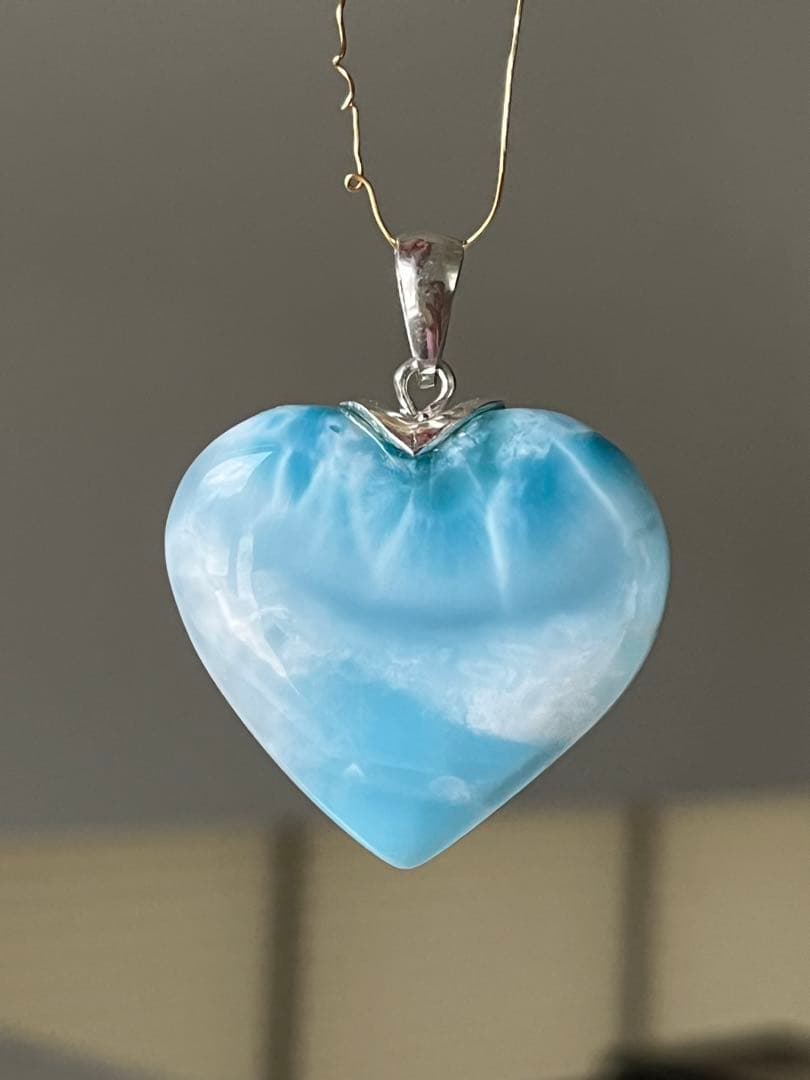 天然石☆高品質！ラリマーハート型ペンダントトップ☆両面違った模様がどちらも美しい
