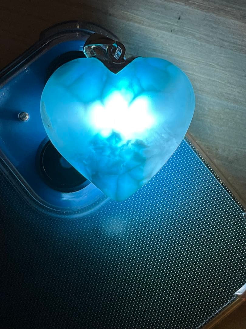 天然石☆高品質！ラリマーハート型ペンダントトップ☆両面違った模様がどちらも美しい