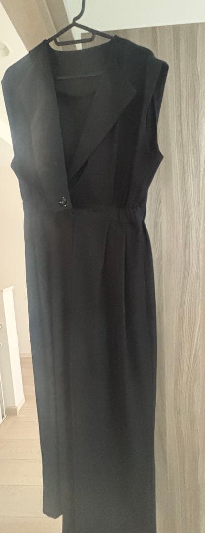 niana オールインワン　パンツドレス