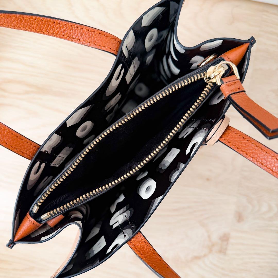 土日限定値下【美品】MARC JACOBS　ミニトートバッグ　ブラック×ベージュ