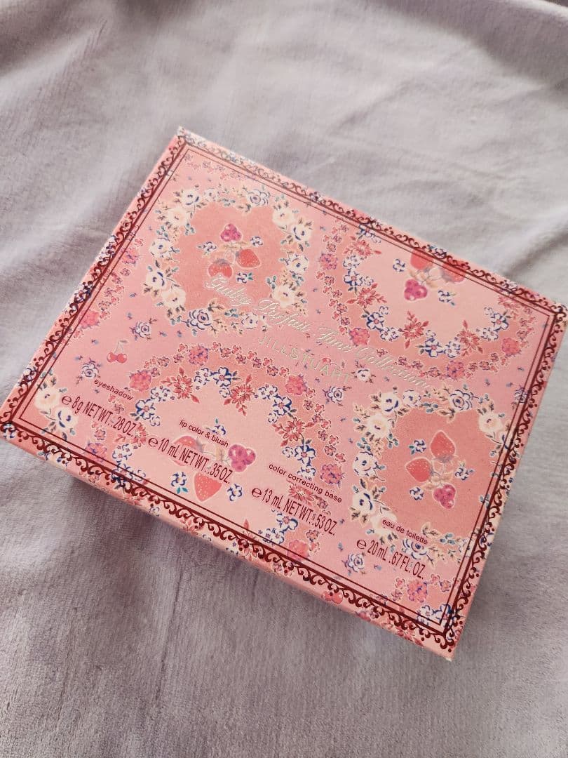 ジルスチュアート　クリスマスコフレ2024