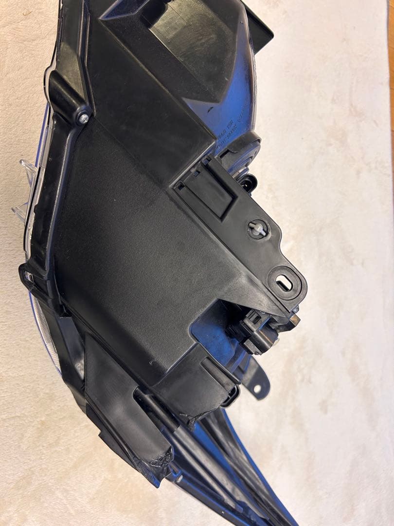 30前期プリウスブラック ヘッドライト 〔ハロゲン〕