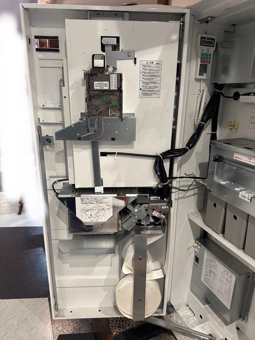 芝浦　自動券売機　引き取り限定!!在庫6台あり。