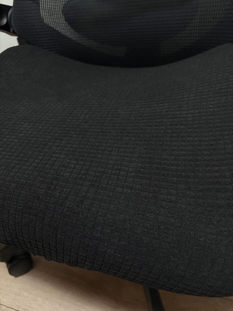 イトーキ アクトチェア ブラック+座面カバー付