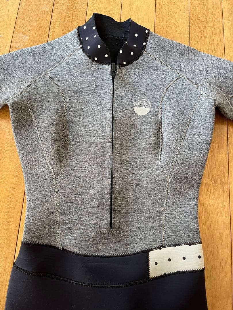 ヘレイワホ　3mm Mサイズ フルスーツ　ウェットスーツ 足首チャックレディース