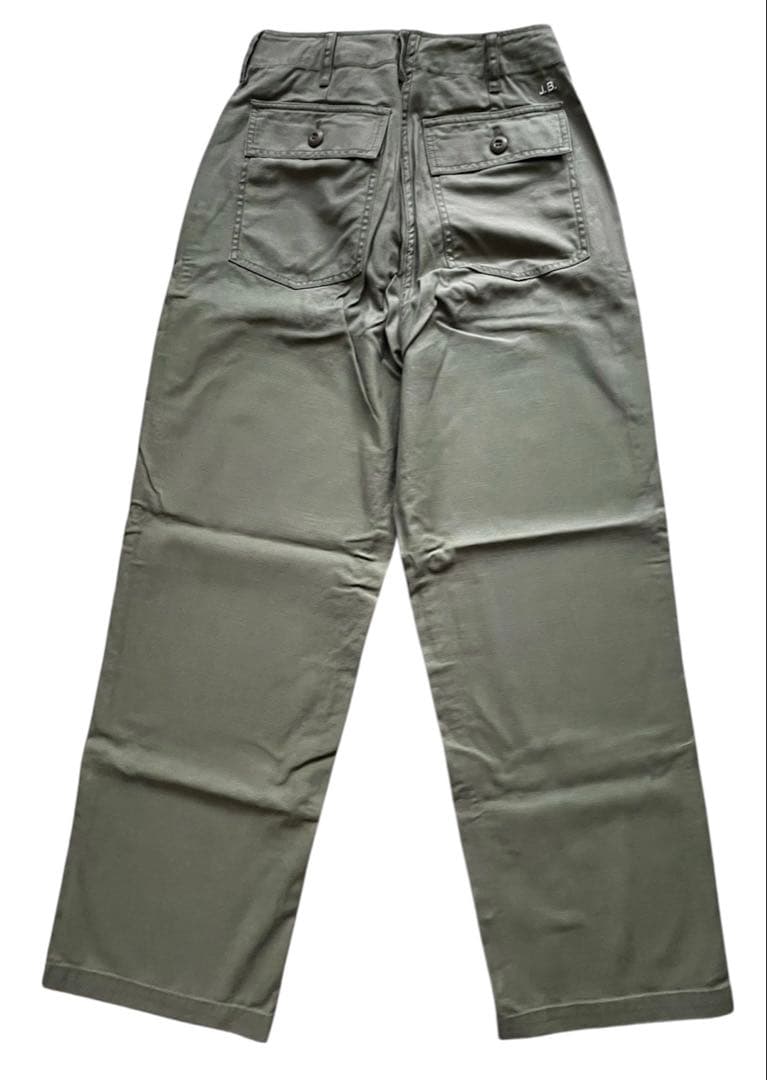 J.B.ATTIRE/ジェービーアタイア　カーキ　カーゴパンツ　サイズ38