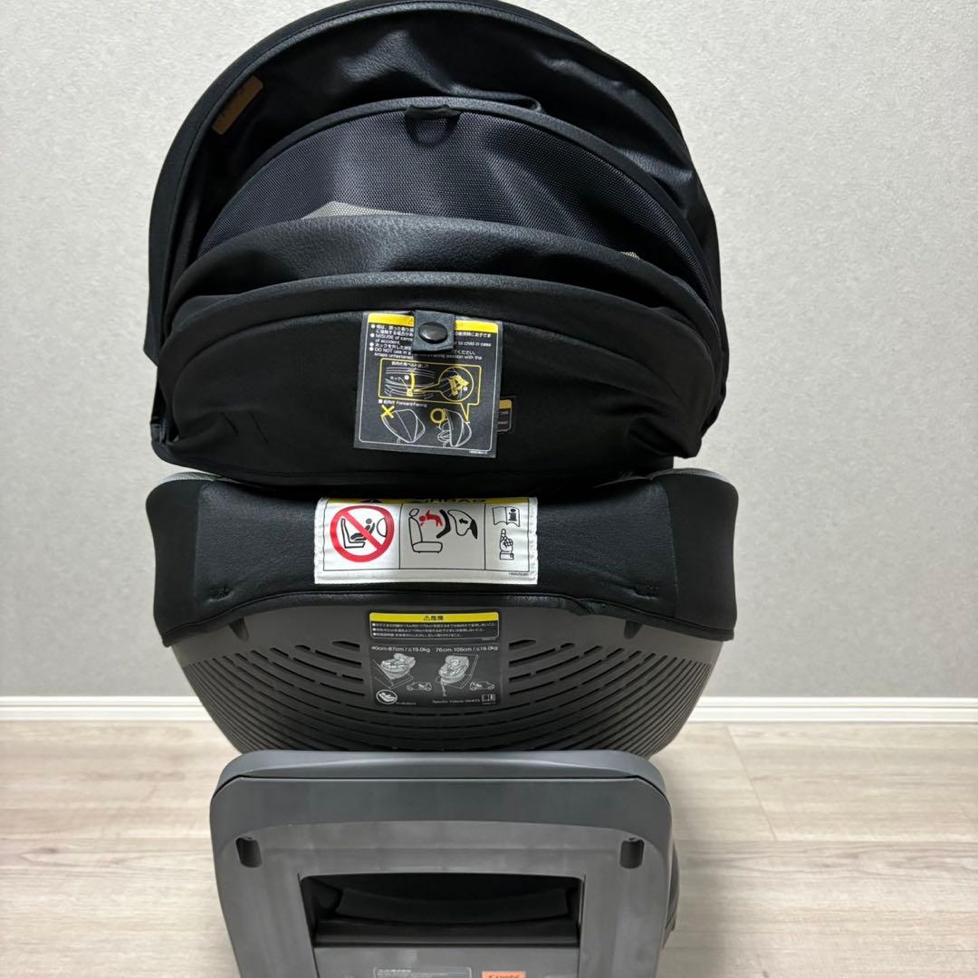 【美品】Combi コンビ THE S ISOFIX ZA-670 ブラック