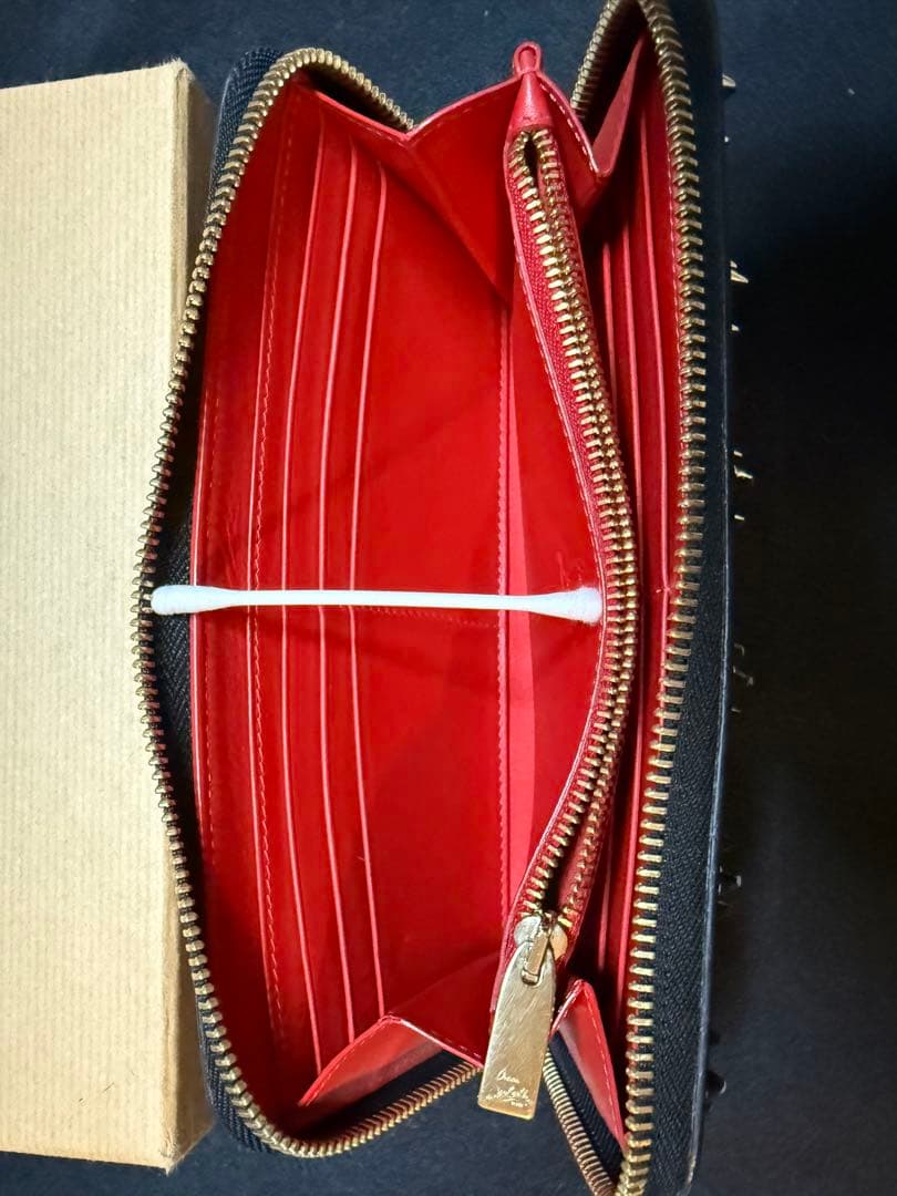 クリスチャンルブタン 長財布 パネトーネ ラウンド レザー ブラック