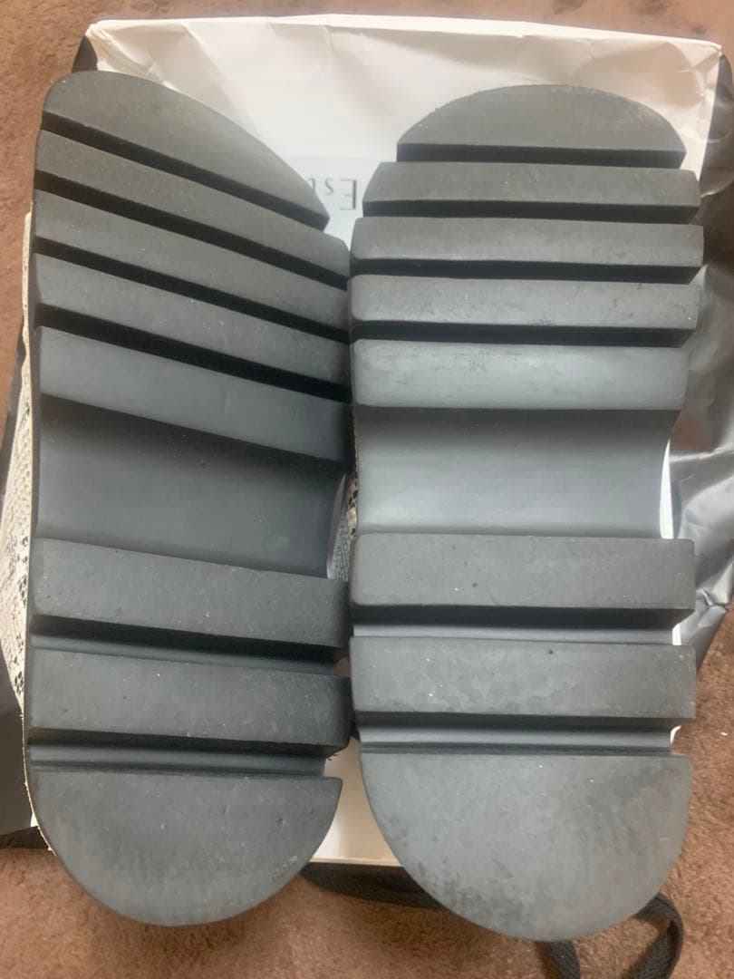 MAISON SPECIAL サンダル