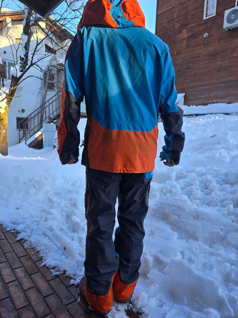 ピークパフォーマンス　ヘリグラビティ　上下セット