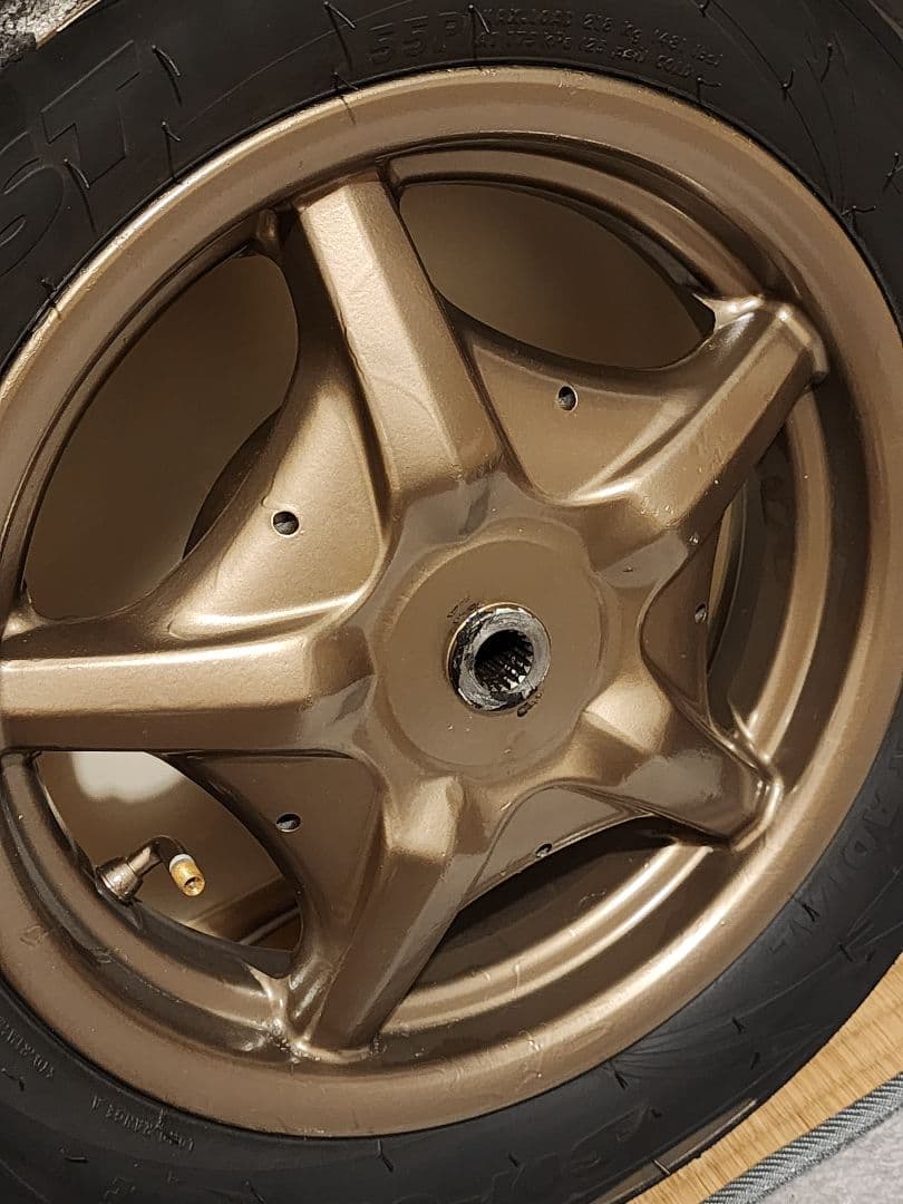 シグナス3型 台湾 SE44J 前後ホイール タイヤCST 25年製 バリ溝付き