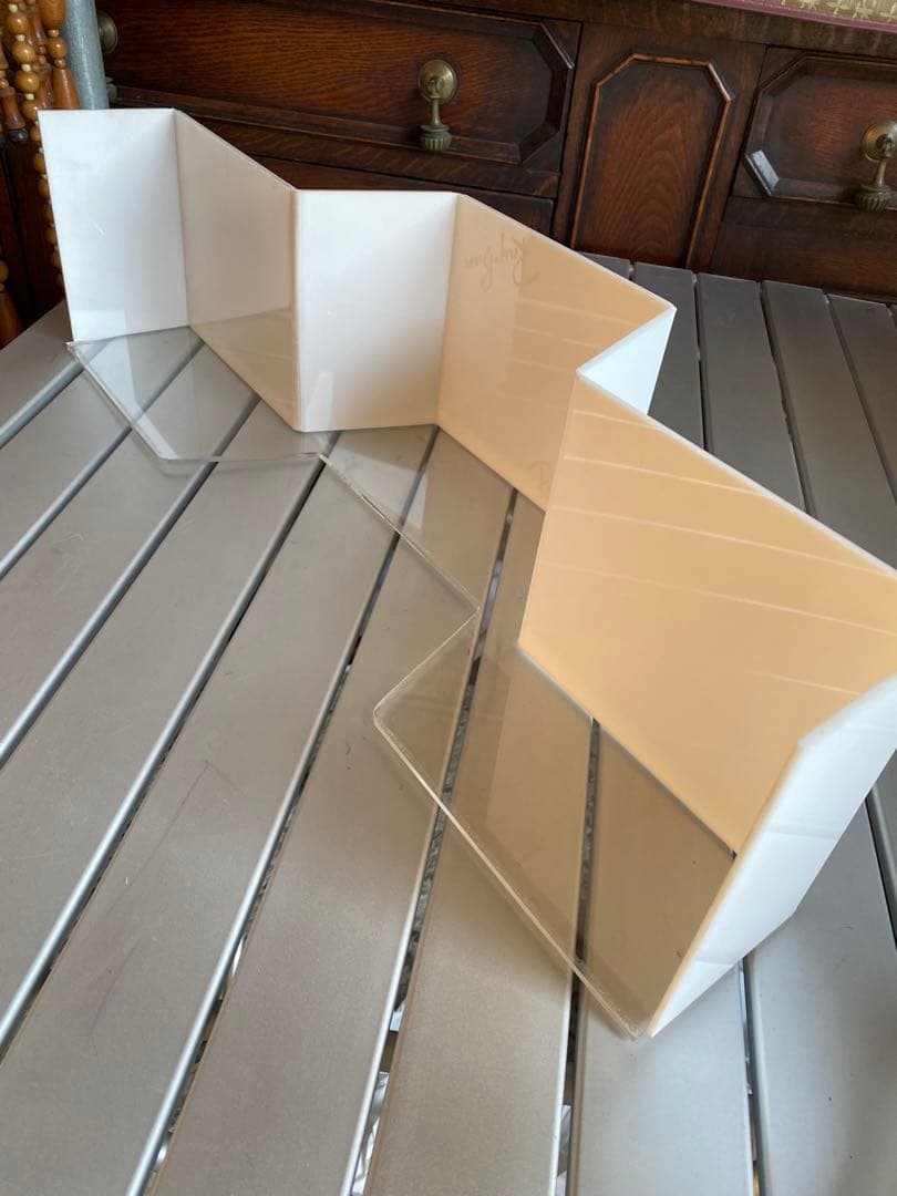 Ray-Ban レイバン　ディスプレイスタンド　アクリルスタンド　飾り棚　眼鏡置