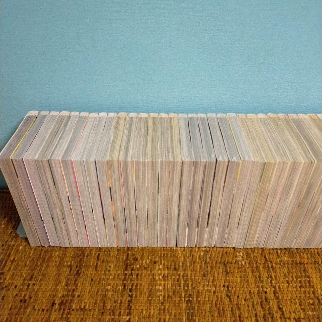 宇宙兄弟　1巻～４５巻最新セット 25〜30巻、44巻は新品、１５周年ステッカー