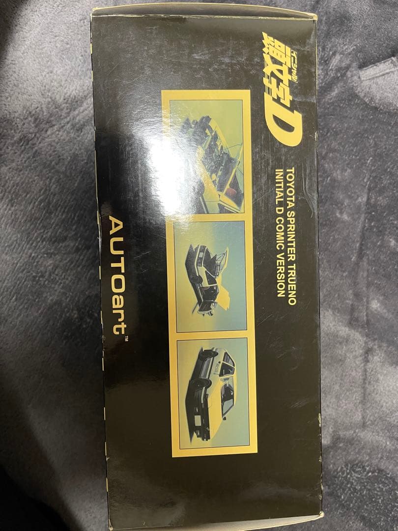 AUTOart 1/18　トヨタ スプリンター トレノ (AE86) 頭文字 D