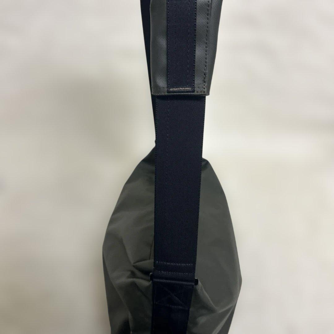 希少　美品　ポーター プリズム　ショルダーバッグ　ボディバッグ　A4収納可