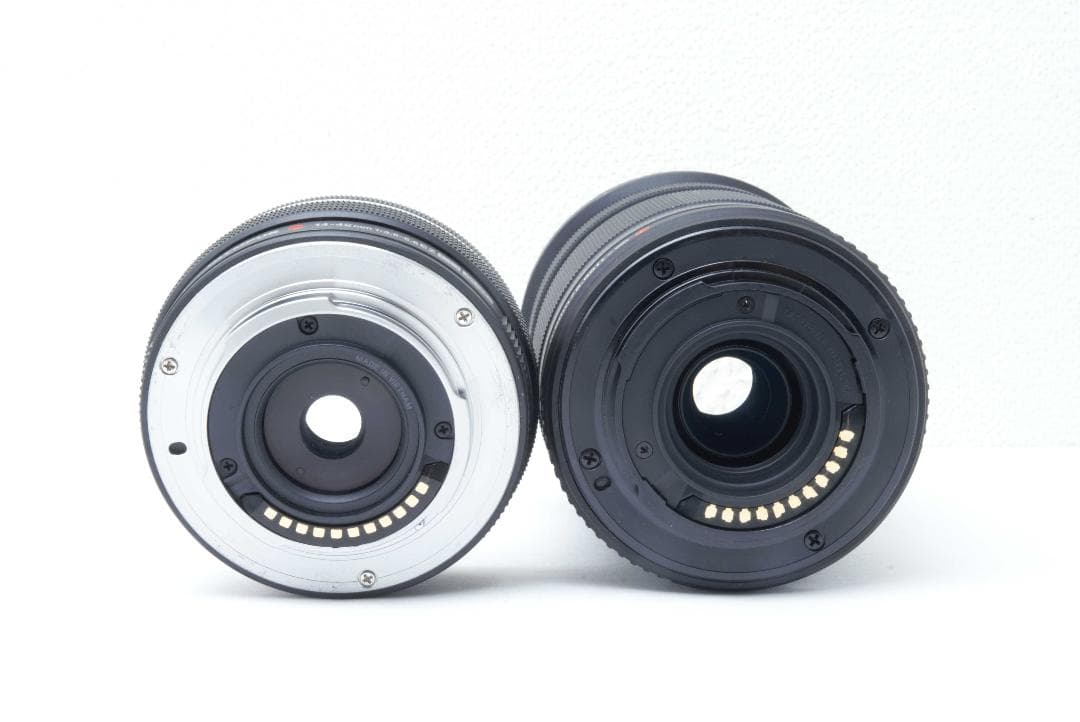 新品級♪OLYMPUS E-M10 Mark III ダブルズーム　人気機種